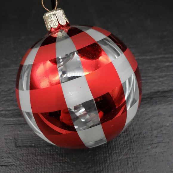 Set of 3 Glass Christmas Ornaments 3" Red White Green Painted Holiday Balls - Picture 5 of 12